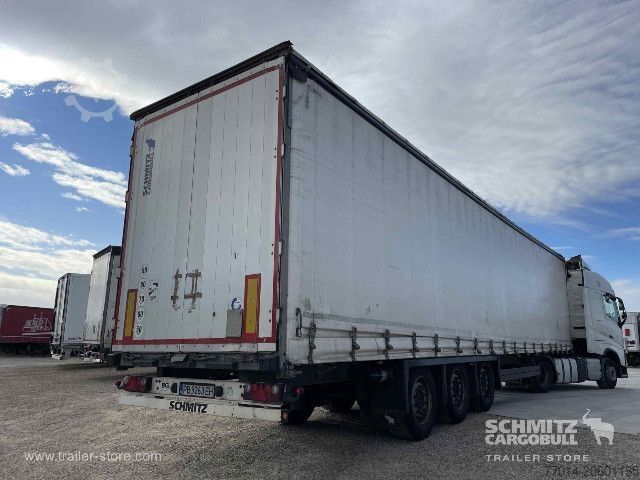 Semi-reboque aberto com lona Schmitz Cargobull Curtainsider Mega