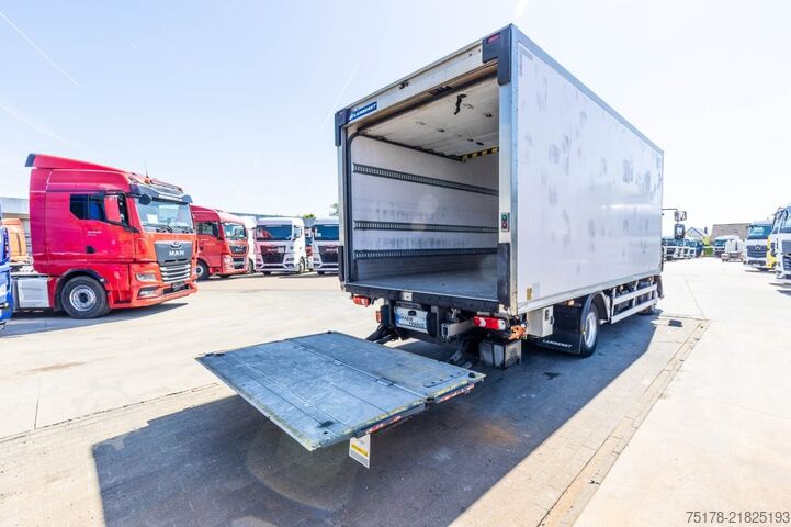 冷藏/冷冻运输 RENAULT D10 210 DXI // FRIGO CARRIER SUPRA 750+HAYON