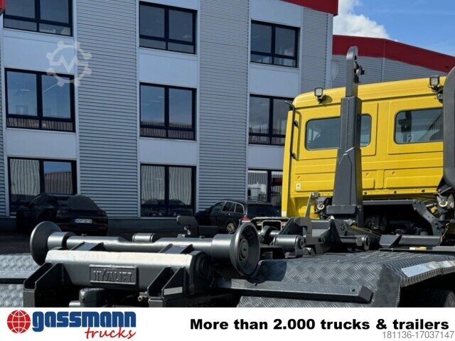 Autocamion cu cârlig pentru containere  20-47 S