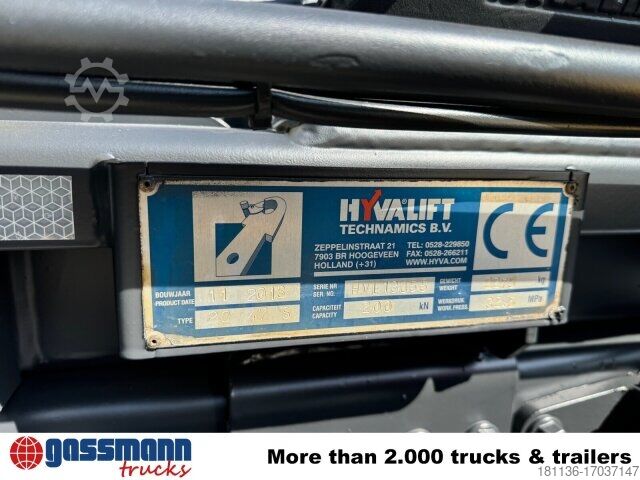 Камион с кука за контейнери 20-47 S