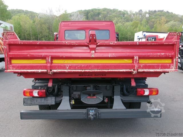 Three-way tipper van MERCEDES-BENZ 818 Atego*3Seit-Kipper*2x AHK*3.Sitz*Autom*Klima