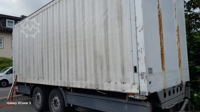 Open trailer with tarp  Tandem Schiebeplane*7,3 m*18 Pal.*2 to LBW*Alus