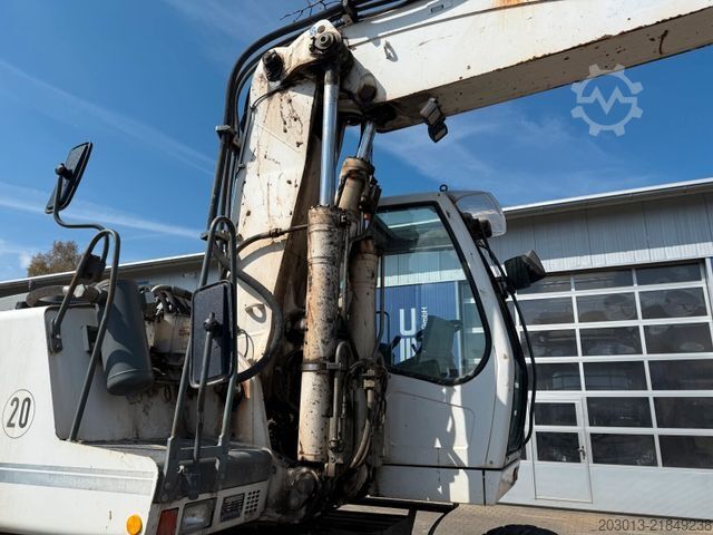 Mobile excavator LIEBHERR A 904 C Litronic Mobilbagger *14.296h