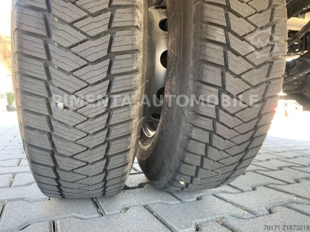 Kühltransporter IVECO Daily 70C18A8P TK AUT LUF TRENNWAND THER LBW LED