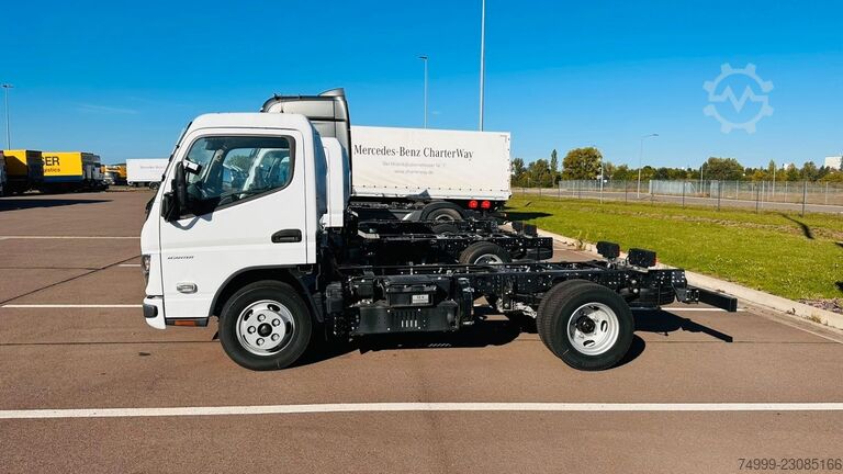 Dodávkové podvozok FUSO Canter 4S15e Fahrgestell