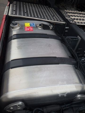 Standard dragbil SCANIA R 660 B Highline/Ret./Hydr./ALCOA/Leder/Vollluft