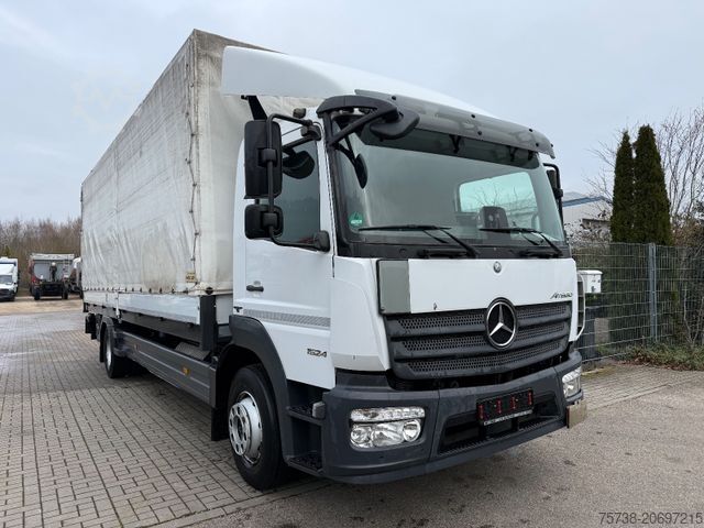 Camião plataforma com lona MERCEDES-BENZ Atego 1524 L Pritsche+Plane+LBW/Klima