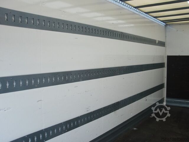 Transporter with suitcase Iveco Daily 70 C 21 HA8/P Deepsleeper