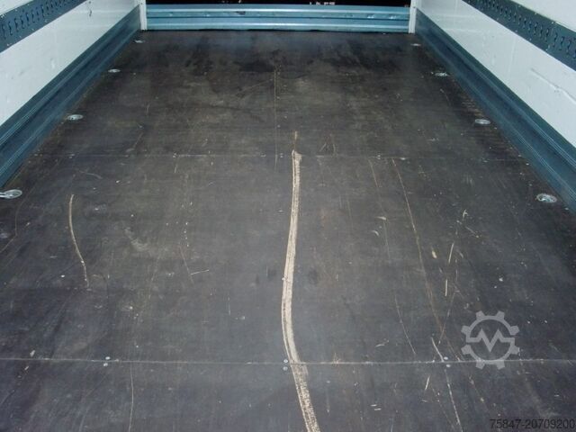 带行李箱的运输车 Iveco Daily 70 C 21 HA8/P Deepsleeper