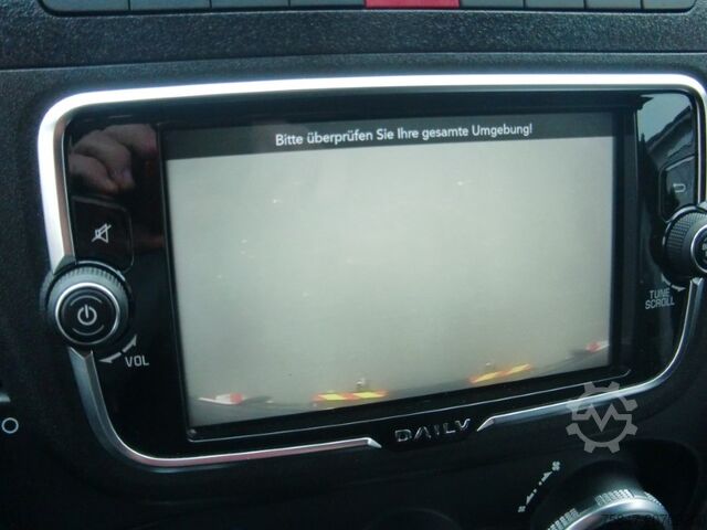 Transporter with suitcase Iveco Daily 70 C 21 HA8/P Deepsleeper