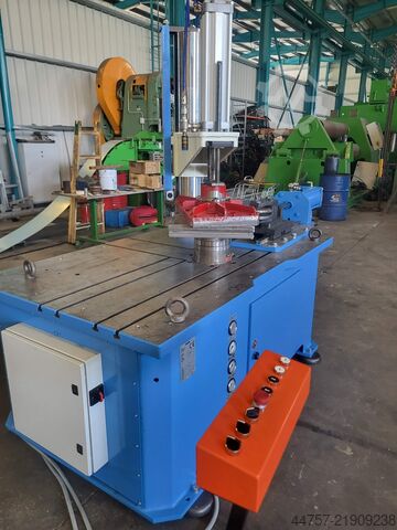 Makineri për formim / prerje OMERA  Umform Beschneide maschine R1000