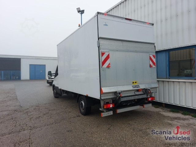 Box van IVECO 35 C 16 Koffer Ladebordwand