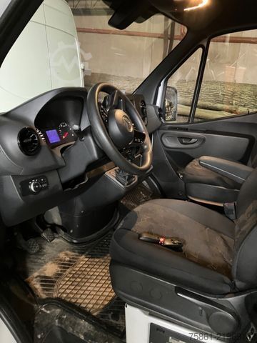 Aukštas mikroautobusas MERCEDES-BENZ 311