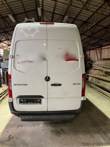 Aukštas mikroautobusas MERCEDES-BENZ 311