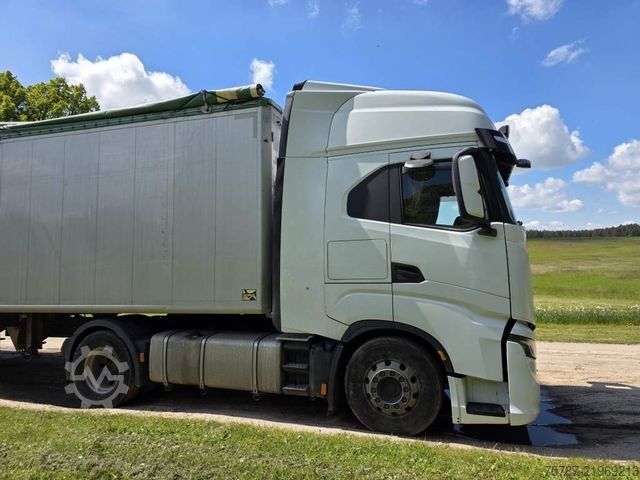Standard tractor unit IVECO Stralis 480 S-Way, 2 Kreishydr.,Wartungsvertrag