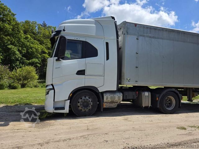 Standard tractor unit IVECO Stralis 480 S-Way, 2 Kreishydr.,Wartungsvertrag