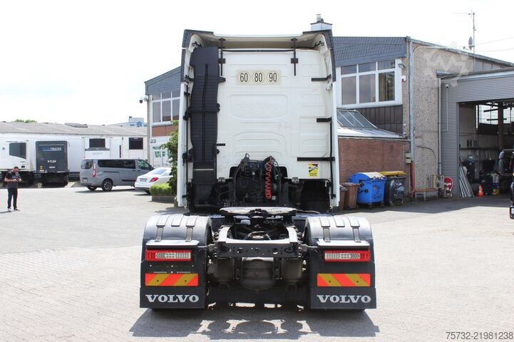 Τυπική μονάδα τράκτορα Volvo FH 460   VEB+   I-Park Cool   VIN: NB   2 Stück!