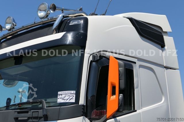 Standard tractor unit VOLVO FH 460 Globetro I-Shift 2 XL Tanks Euro 6