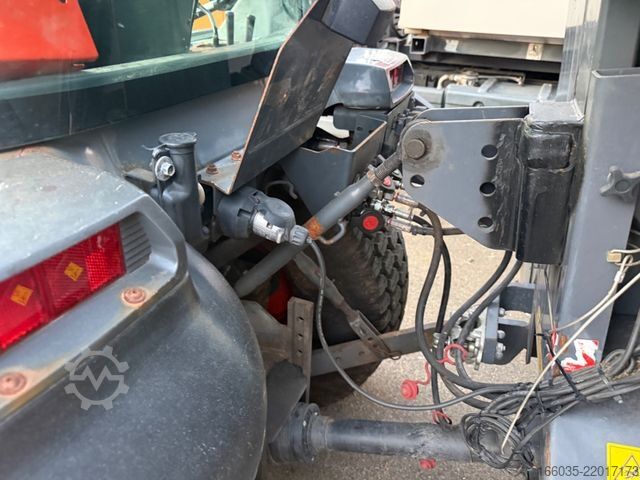 Jiný KUBOTA STW40 Klima/Mähwerk/Absaugbehälter Hochentleerun