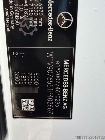 Kombijevsko vozilo MERCEDES-BENZ Sprinter 516 CDI Kasten Hochdach
