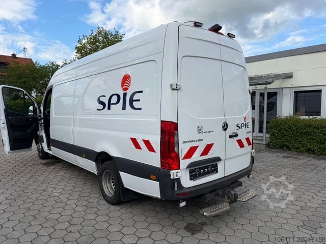 Dodávka s vysokou strechou MERCEDES-BENZ Sprinter III Kasten 516 CDI RWD