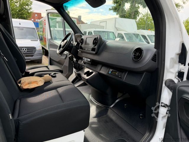 Kombi s visokim krovom MERCEDES-BENZ Sprinter III Kasten 516 CDI RWD