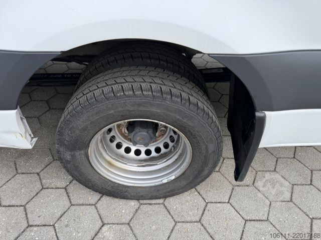 Komercijalno vozilo sa visokim krovom MERCEDES-BENZ Sprinter III Kasten 516 CDI RWD