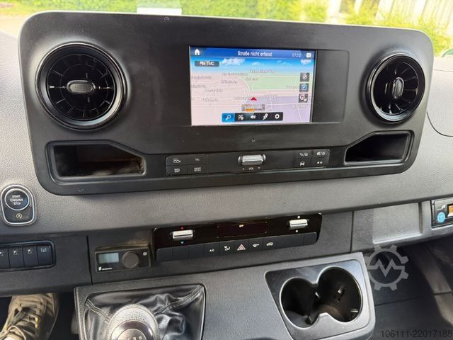 ואן גבוה-גג MERCEDES-BENZ Sprinter III Kasten 516 CDI RWD
