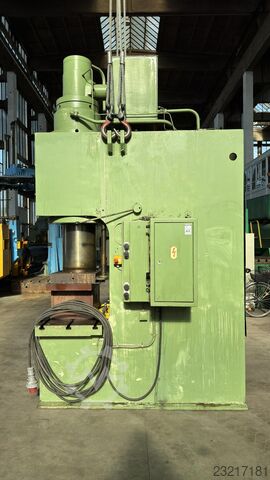 Presse hydraulique WMW-ZEULENRODA PYE 250 S 1 M