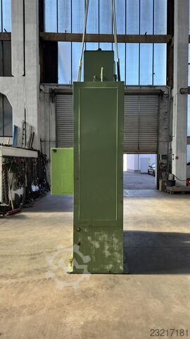 Presse hydraulique WMW-ZEULENRODA PYE 250 S 1 M