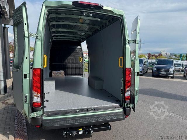 Kombi med högt tak Iveco Daily 35S18 HA8 3.0L *R4.100mm*Automatik*AHK*LED