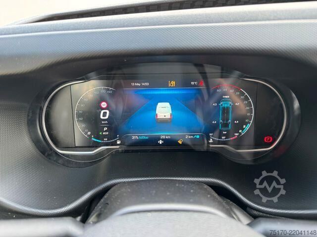 Kombi med högt tak Iveco Daily 35S18 HA8 3.0L *R4.100mm*Automatik*AHK*LED