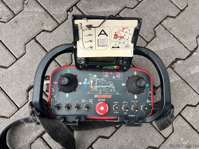 Pemuat teleskopik Manitou MRT 2150 + / nur 2.463h! / Funk / Gabel