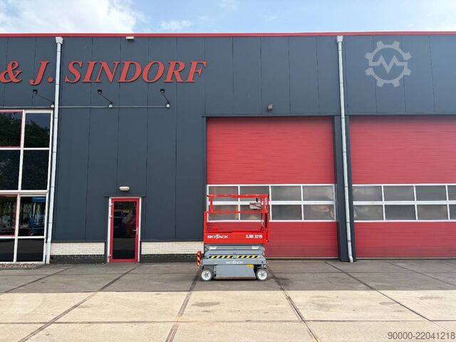 Scissor lift SkyJack SJ III 3219 7,8m Schaarhoogwerker/scissor