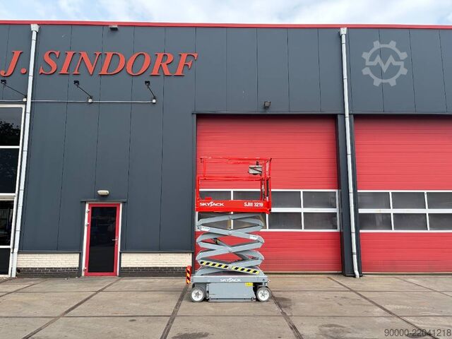 Scissor lift SkyJack SJ III 3219 7,8m Schaarhoogwerker/scissor