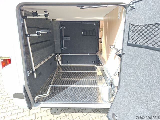Xe cắm trại tích hợp HYMER/ERIBA B-Klasse ML I BlackLine 880 5 Sitzplätze