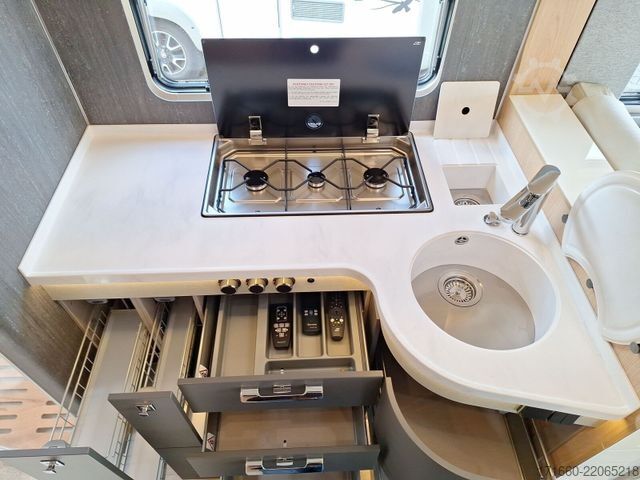 Xe cắm trại tích hợp HYMER/ERIBA B-Klasse ML I BlackLine 880 5 Sitzplätze