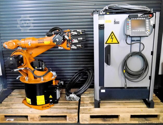 Robot industrial KUKA KR16
