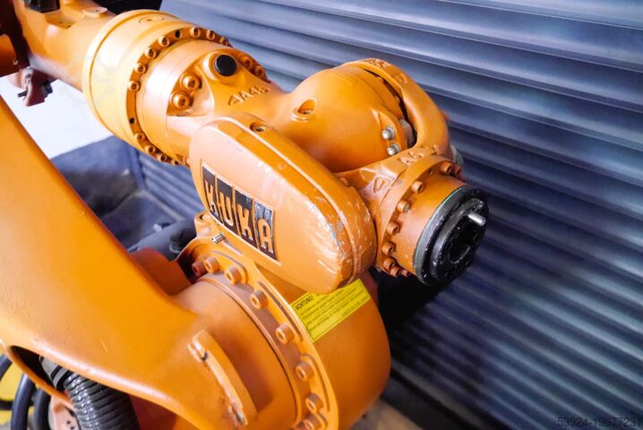 Robot industrial KUKA KR16