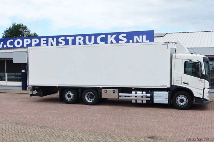 Walizka Volvo FM 380 6x2 Geisoleerde bakwagen +Klep 2.000 kg ...