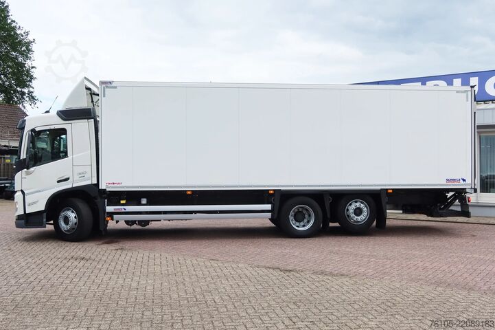 Walizka Volvo FM 380 6x2 Geisoleerde bakwagen +Klep 2.000 kg ...