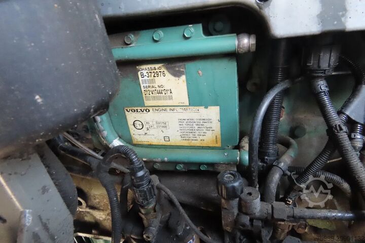 Chassis met cabine Volvo FM 12.380 8x4 FULL SPRING. 100% condition!