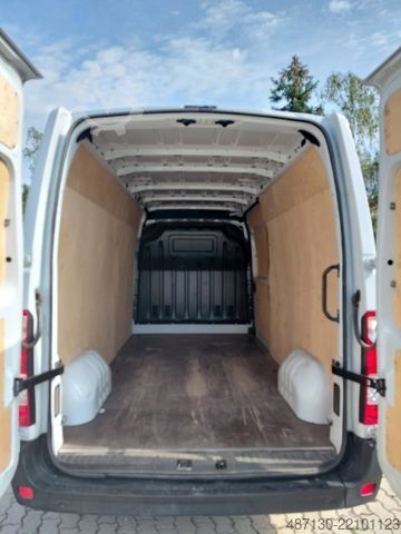 Furgoneta RENAULT MASTER L3H2 P3 135le