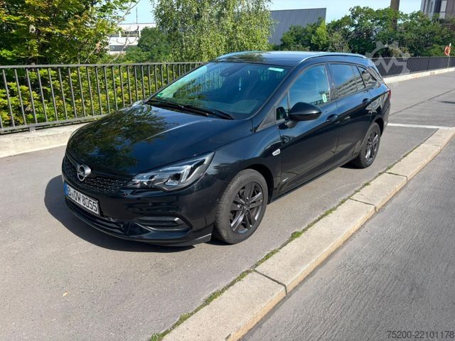 Miniautocarro OPEL Astra 1.4 Turbo Sports Tourer/LED/Kamera/Klima