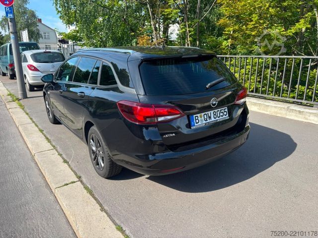 Miniautocarro OPEL Astra 1.4 Turbo Sports Tourer/LED/Kamera/Klima