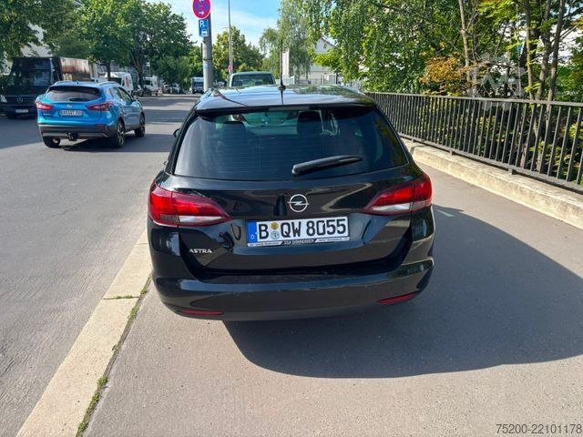 Miniautocarro OPEL Astra 1.4 Turbo Sports Tourer/LED/Kamera/Klima