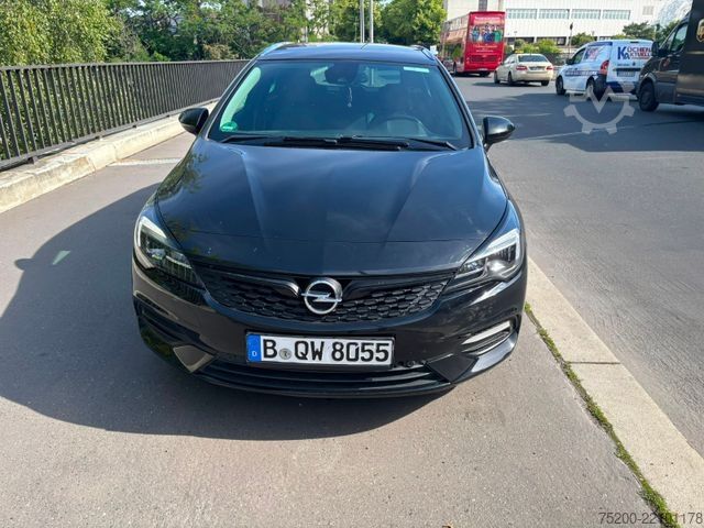 Miniautocarro OPEL Astra 1.4 Turbo Sports Tourer/LED/Kamera/Klima