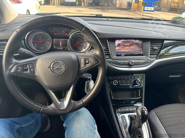 Miniautocarro OPEL Astra 1.4 Turbo Sports Tourer/LED/Kamera/Klima