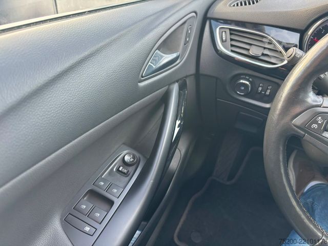 Miniautocarro OPEL Astra 1.4 Turbo Sports Tourer/LED/Kamera/Klima