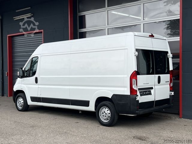 Furgone a tetto alto PEUGEOT Boxer L3H2 Pro BlueHDi Navi Kamera 3-Sitzer